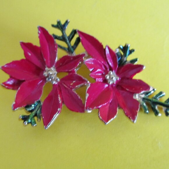 Christmas poinsettia brooch - Picture 2 of 6